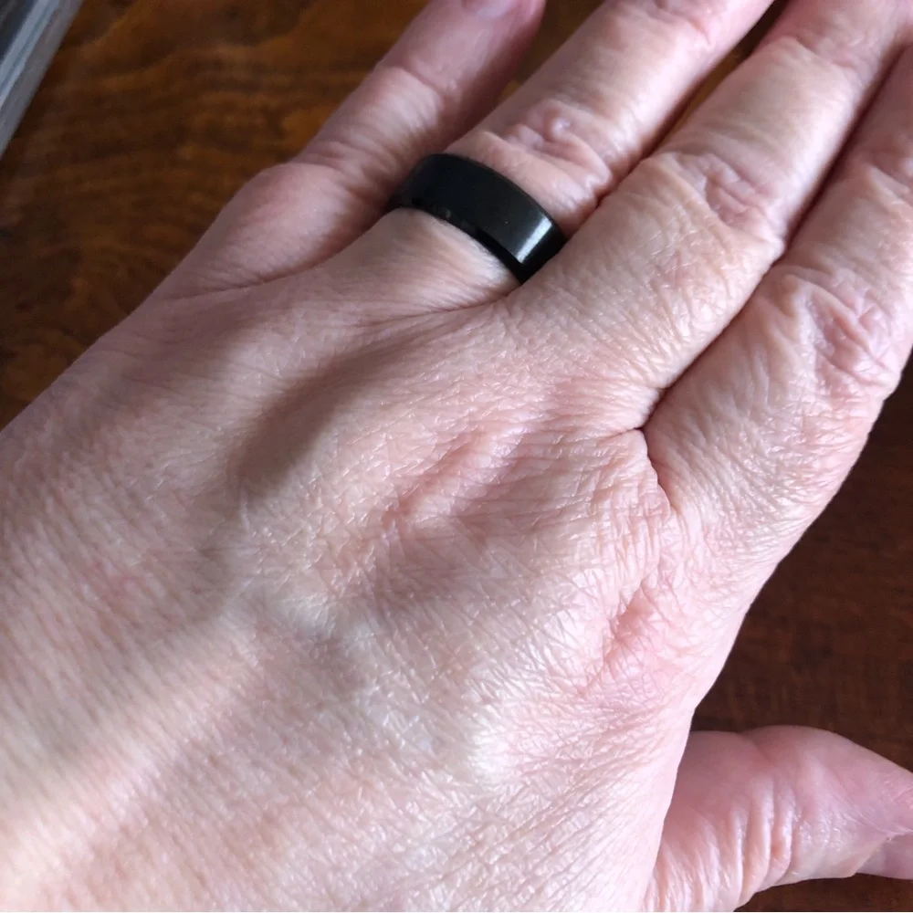 Men’s black titanium stainless steel 8mm wide comfort band ring 10 NIB